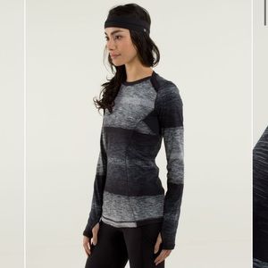 Lululemon Base Runner Long Sleeve Sz 6 in Black/Black Stripe